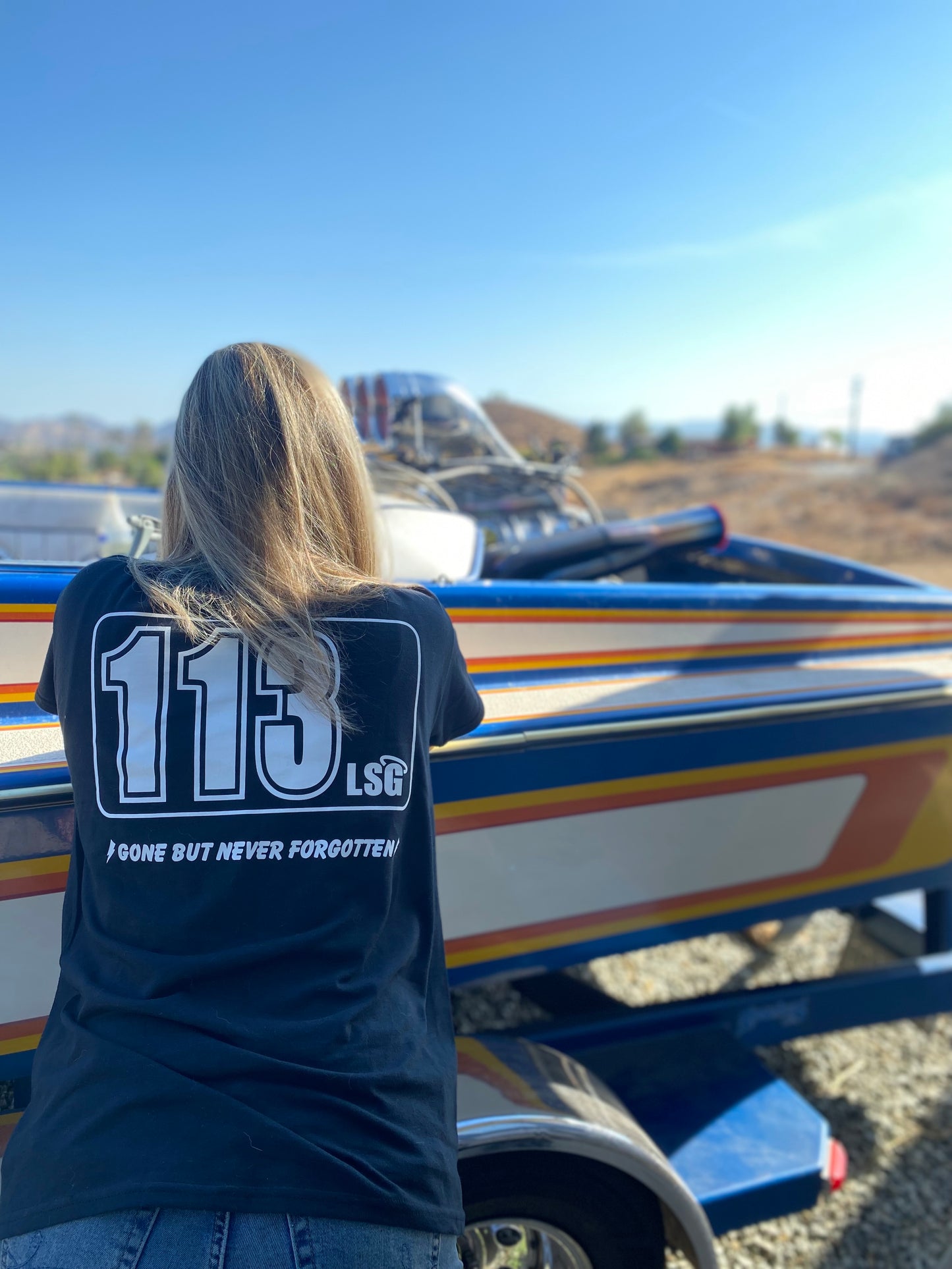 113 T